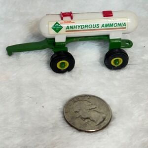 Ertl Anhydrous Ammonia Tank Trailer 1/64 Green White Diecast Farm Toy 0286Q00